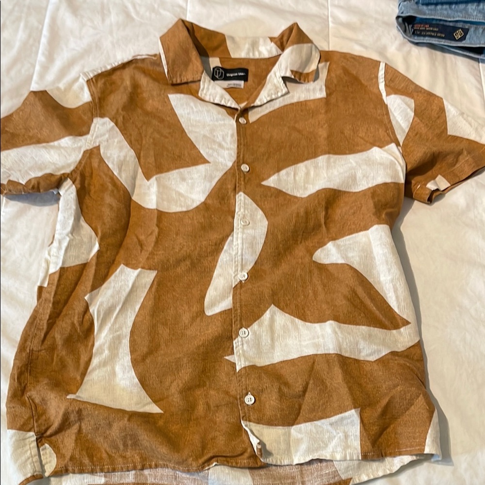 Original Use Brown and White Shirt